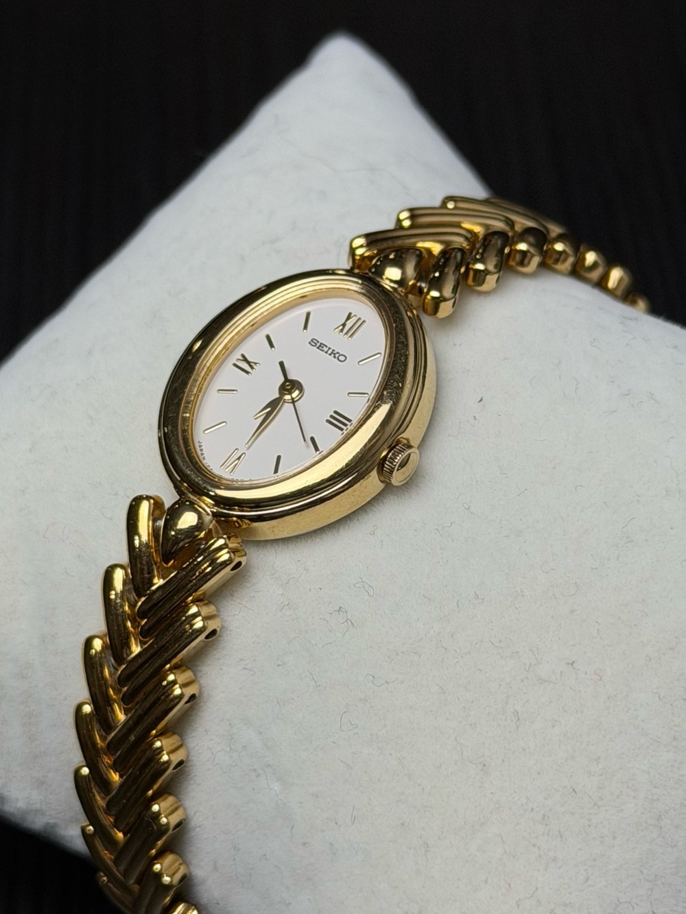 Vintage 1981 Seiko 1221-5930 Women’s Watch - Picture 4 of 7